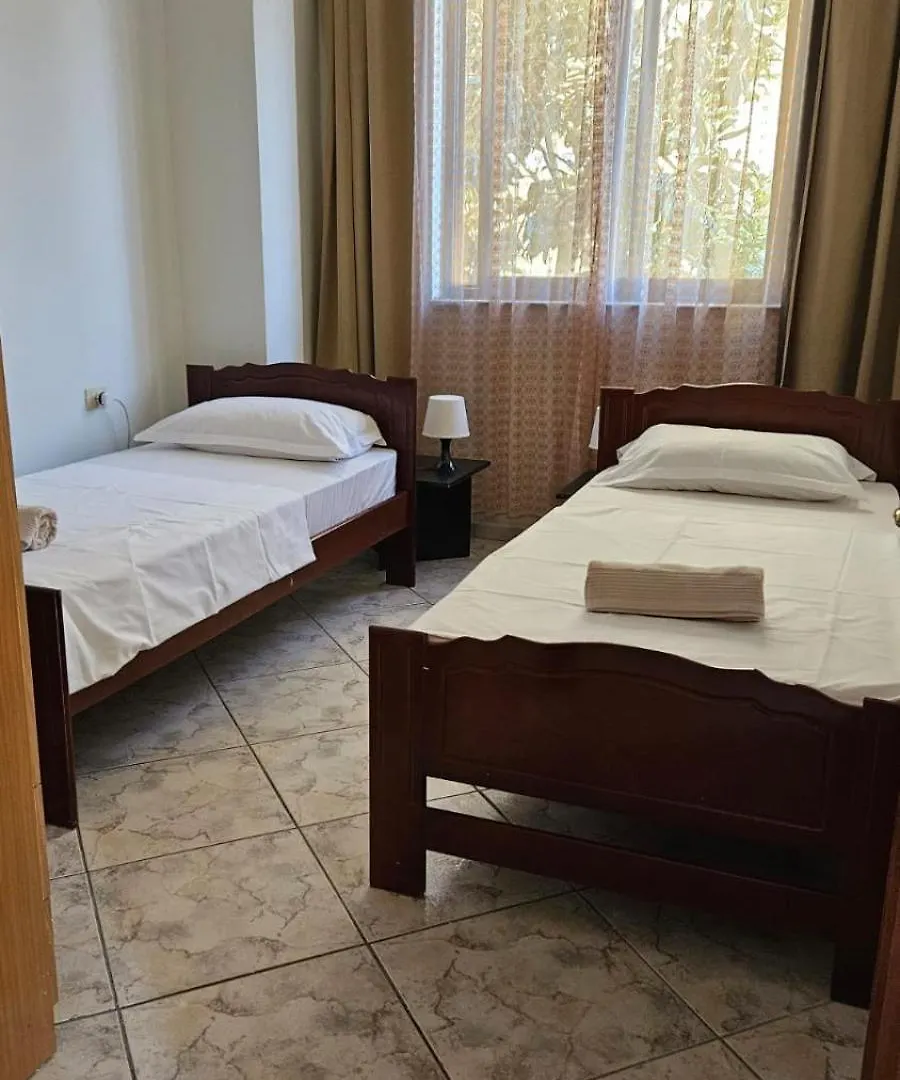 Bros Apartaments Durres 0*,  Albania